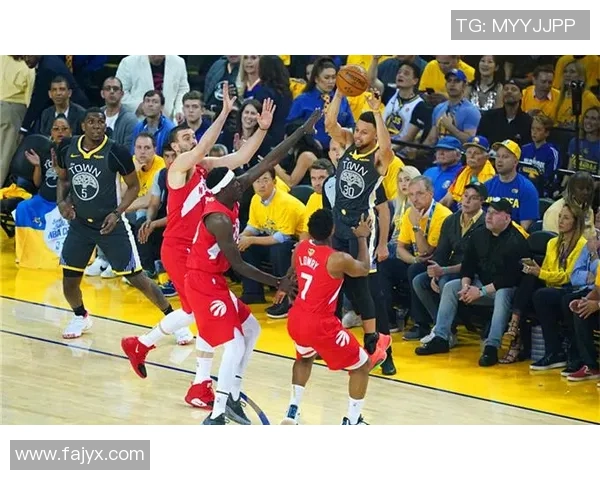 猛龙与勇士第四场比赛第三节精彩回顾与战术分析